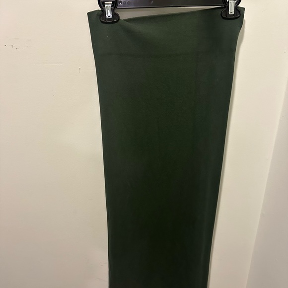Cloud seamless high-waisted skirt, olive green - Picture 2 of 3